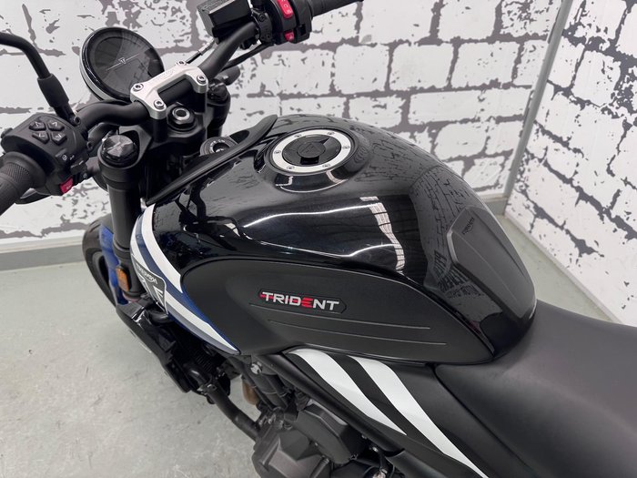 2025 Triumph Trident 660 Full Power Trident Blue
