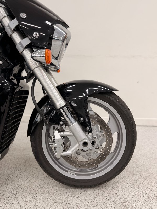 2010 Suzuki VZR 1800 BOULEVARD (M109R)