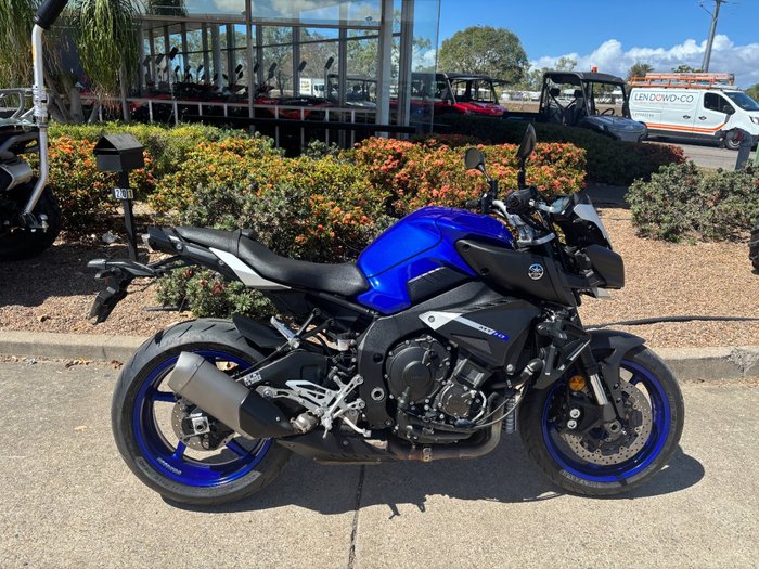2016 YAMAHA