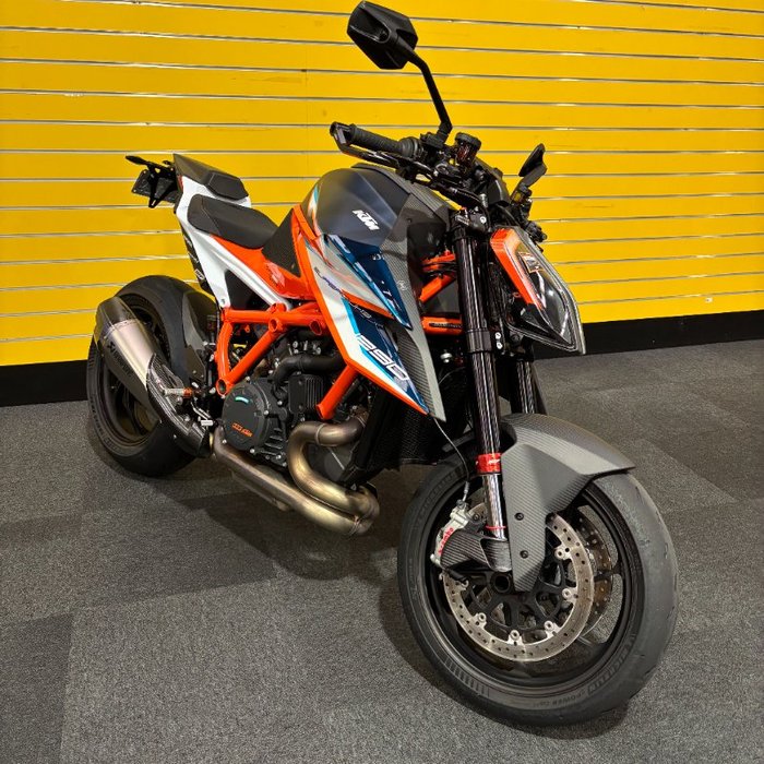 2022 Ktm SUPER DUKE RR Orange