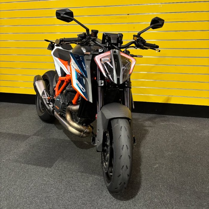 2022 Ktm SUPER DUKE RR Orange