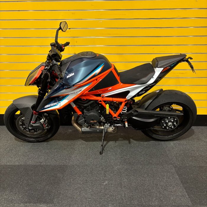 2022 Ktm SUPER DUKE RR Orange