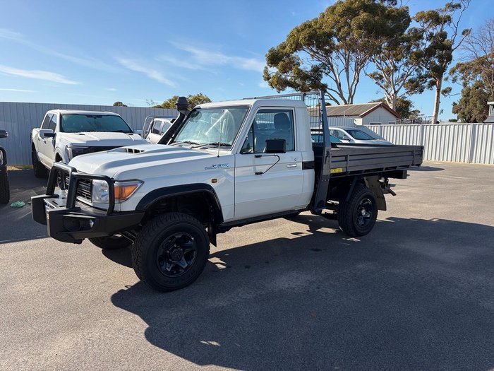2022 Toyota Landcruiser Workmate