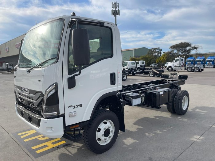 2026 Isuzu N Series NPS 75-175 MT D34