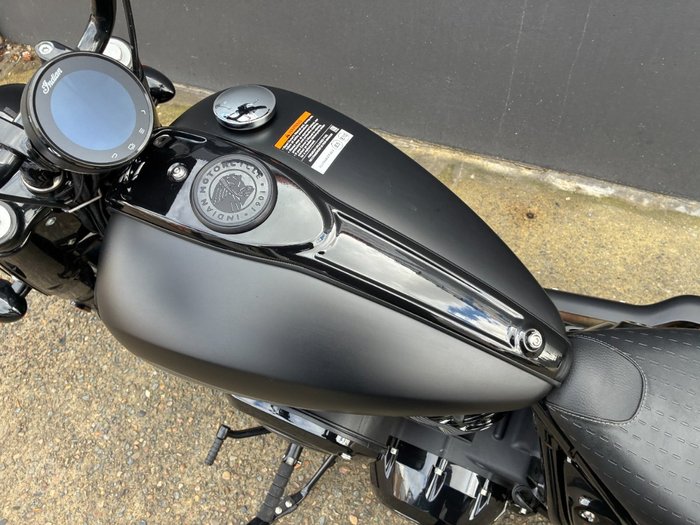 2023 Indian CHIEF BOBBER DARK HORSE BLACK