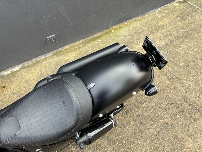 2023 Indian CHIEF BOBBER DARK HORSE BLACK