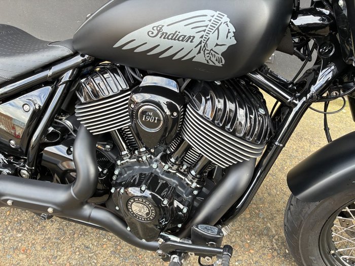 2023 Indian CHIEF BOBBER DARK HORSE BLACK