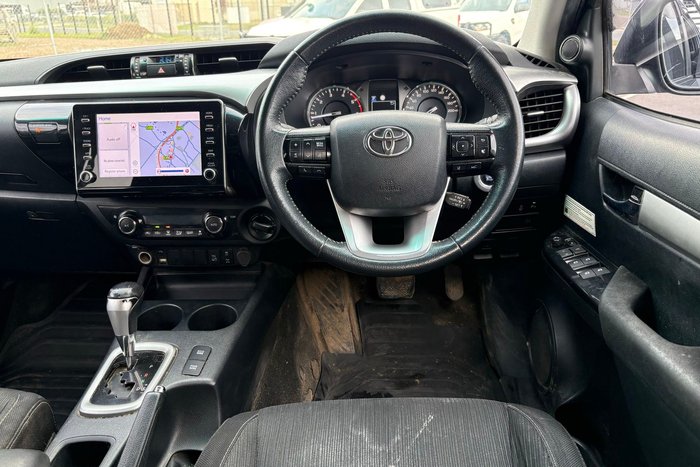 2021 Toyota Hilux SR5