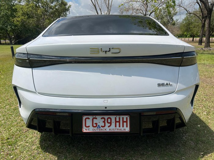 2025 BYD SEAL Premium