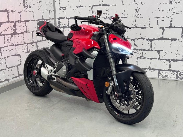2024 Ducati Streetfighter V2 Streetfighter Red