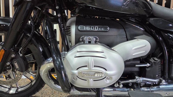2022 BMW Motorrad R 18 B Black