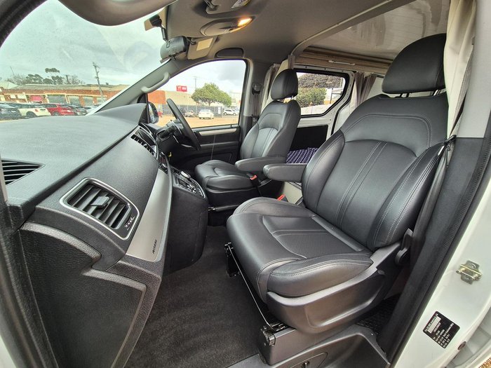 2022 LDV G10 +