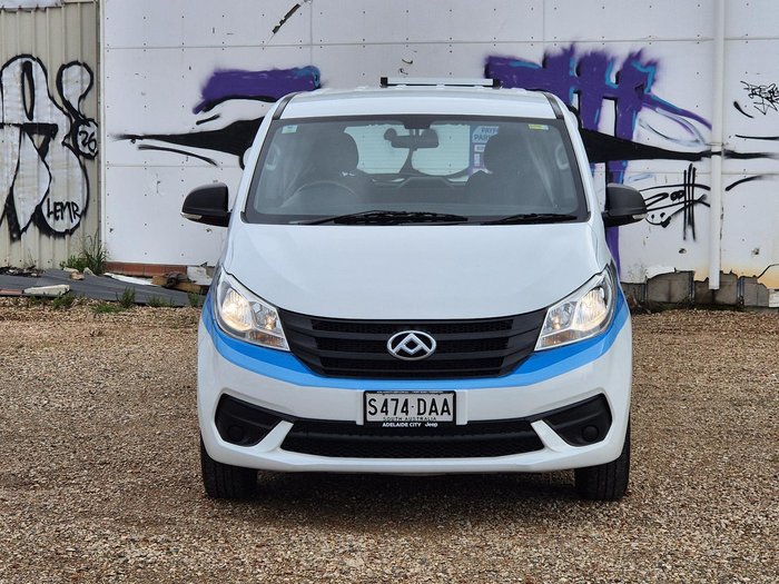 2022 LDV G10 +