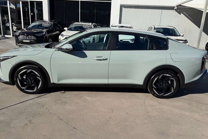 2024 Kia K4 Sport