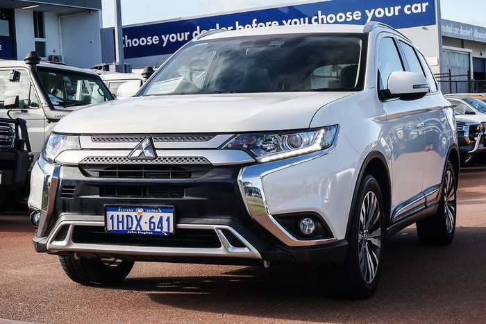 2020 Mitsubishi Outlander LS