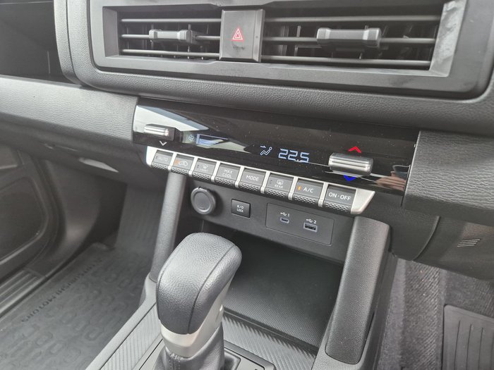 2025 Mitsubishi Triton GLX-R