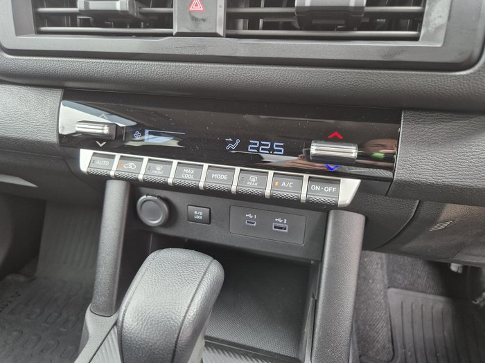 2025 Mitsubishi Triton GLX-R