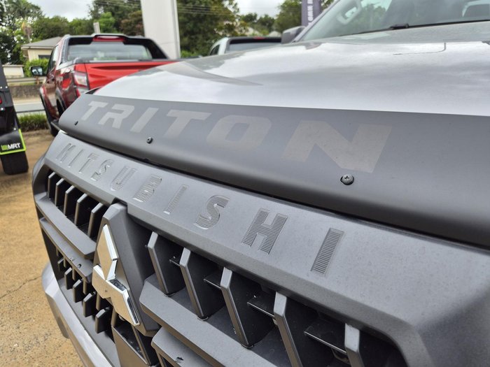 2025 Mitsubishi Triton GLX-R