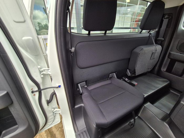 2025 Mitsubishi Triton GLX