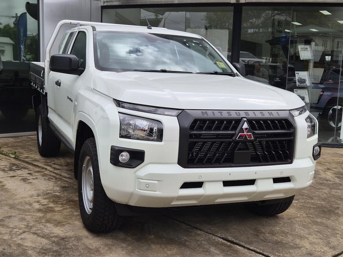 2025 Mitsubishi Triton GLX