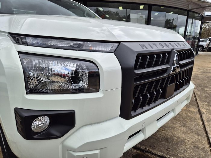 2025 Mitsubishi Triton GLX