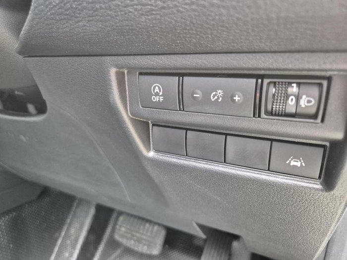 2025 Mitsubishi Triton GLX