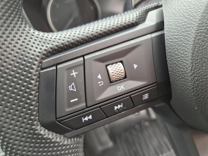 2025 Mitsubishi Triton GLX