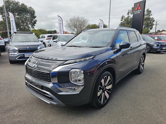 2025 Mitsubishi Outlander Exceed