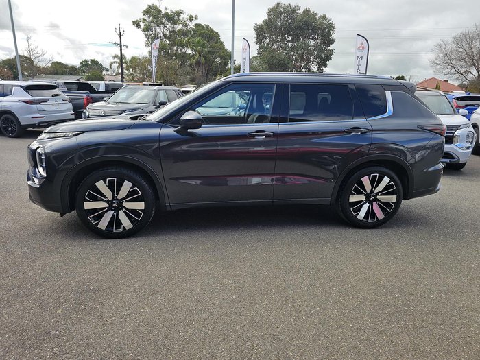 2025 Mitsubishi Outlander Exceed