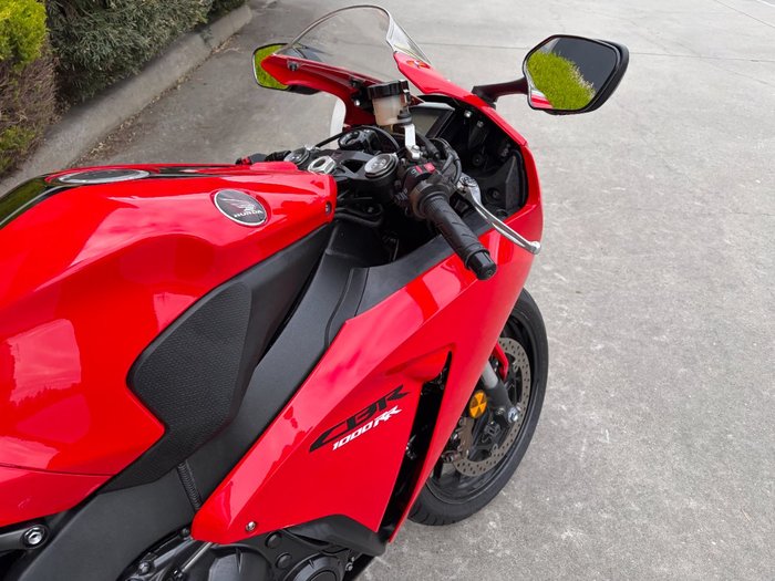 2015 Honda CBR1000RA (FIREBLADE) ABS Red