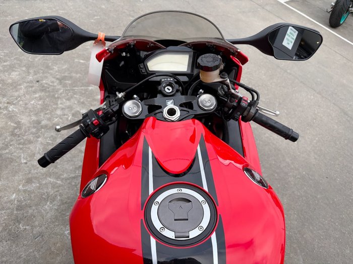 2015 Honda CBR1000RA (FIREBLADE) ABS Red