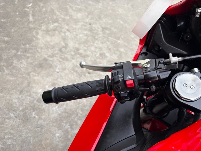2015 Honda CBR1000RA (FIREBLADE) ABS Red