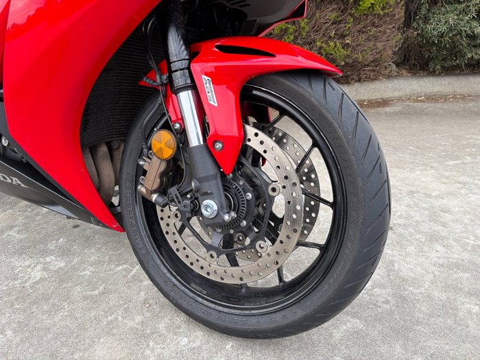 2015 Honda CBR1000RA (FIREBLADE) ABS Red
