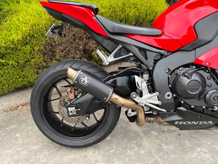 2015 Honda CBR1000RA (FIREBLADE) ABS Red