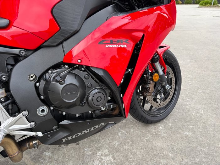 2015 Honda CBR1000RA (FIREBLADE) ABS Red