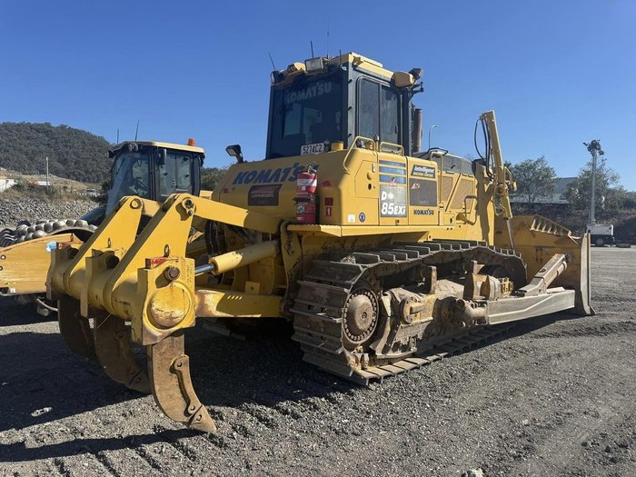 2017 Komatsu D85exi-18