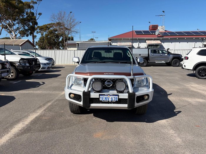2014 Nissan Navara ST