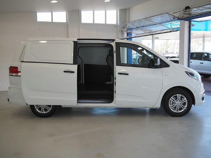 2025 LDV G10