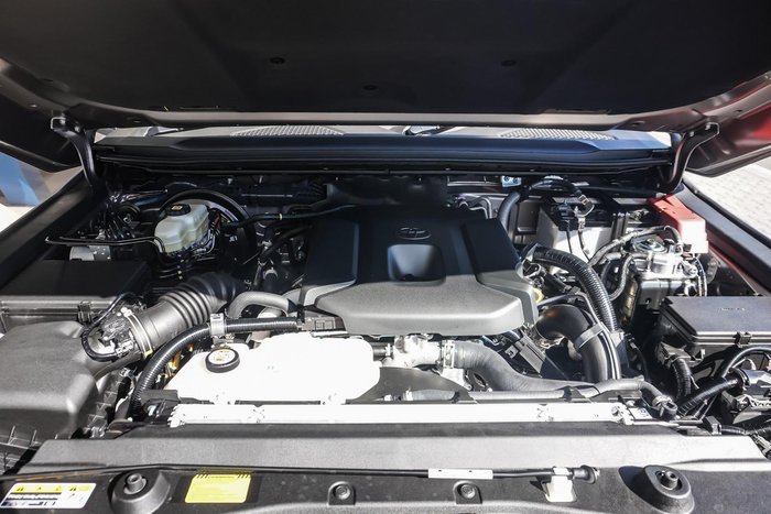 2025 Toyota Landcruiser Prado GXL