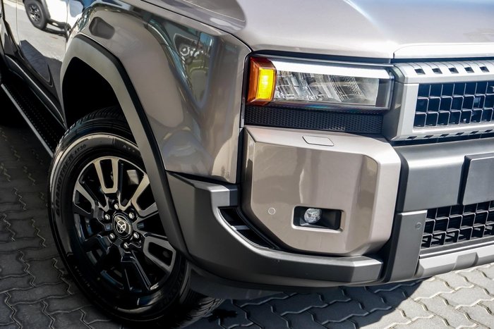 2025 Toyota Landcruiser Prado GXL