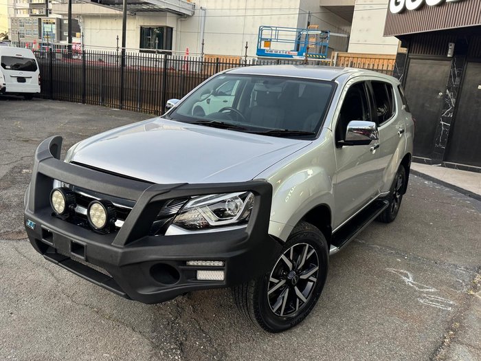 2020 Isuzu MU-X