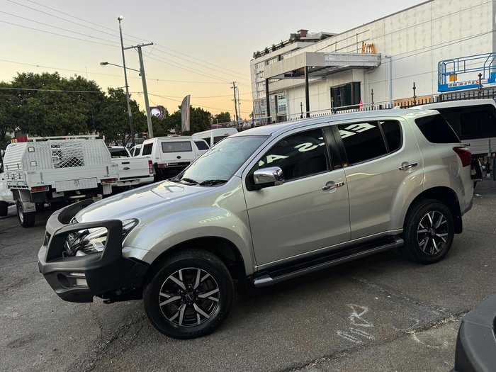 2020 Isuzu MU-X LS-U