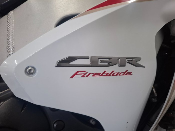 2011 Honda CBR1000RR (FIREBLADE) White