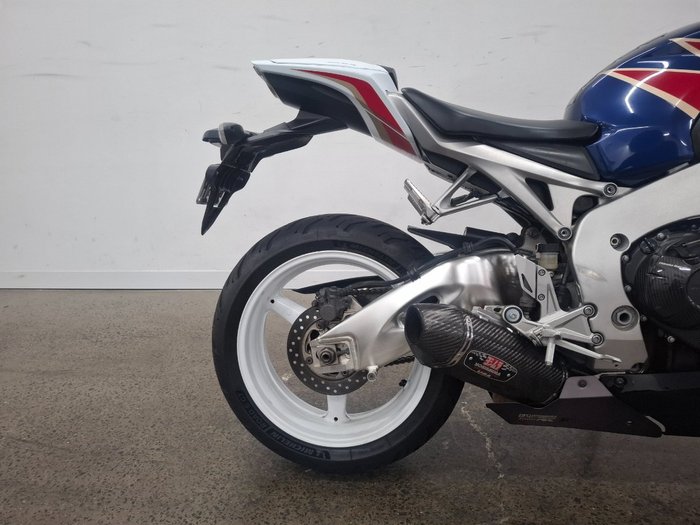 2011 Honda CBR1000RR (FIREBLADE)
