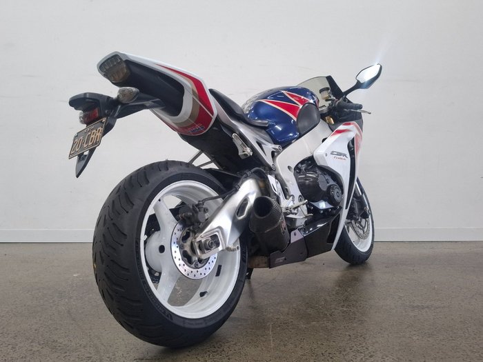 2011 Honda CBR1000RR (FIREBLADE)