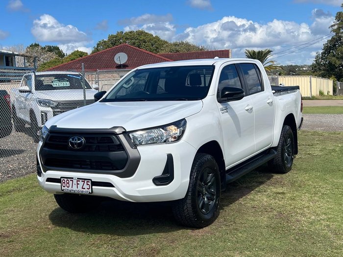 2022 Toyota Hilux SR