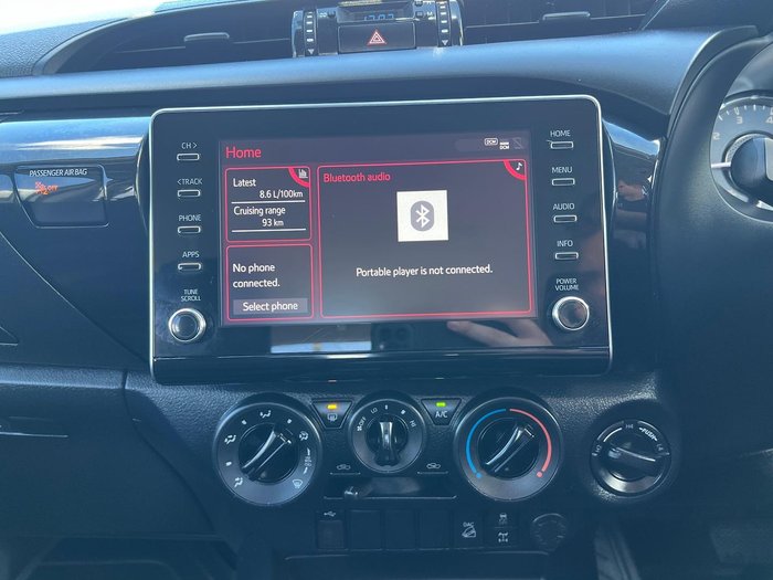 2022 Toyota Hilux SR