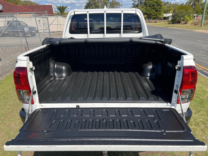 2022 Toyota Hilux SR