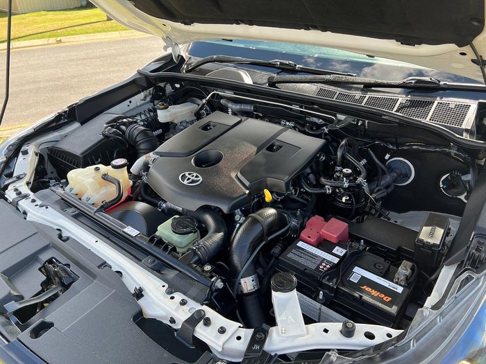 2022 Toyota Hilux SR