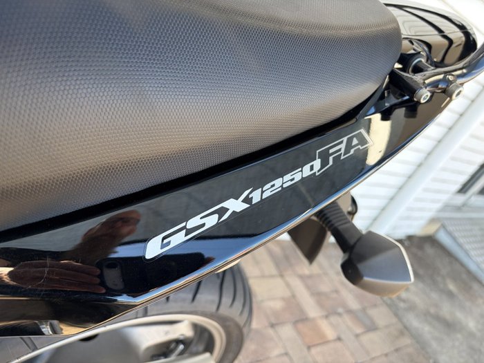 2011 Suzuki GSX1250FA BLACK